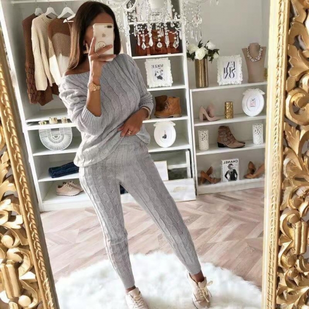 Women's Cable Knit 2 Piece Outfits Casual Long Sleeve Crewneck Pullover Sweater and High Waist Elastic Knit Pants Lounge Set Tracksuit