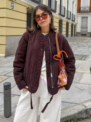 Women's Loose Casual Quilted Jacket Wave Pattern Puffer Coat With Round Neck Long Sleeve Zipper Button Closure Solid Color Warm Outerwear